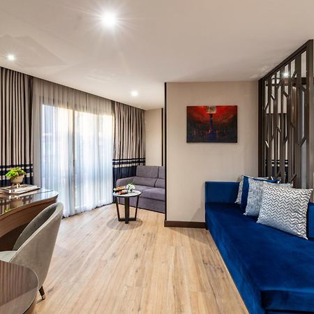 Aprilis Deluxe Hotel อิสตันบูล ภายนอก รูปภาพ
