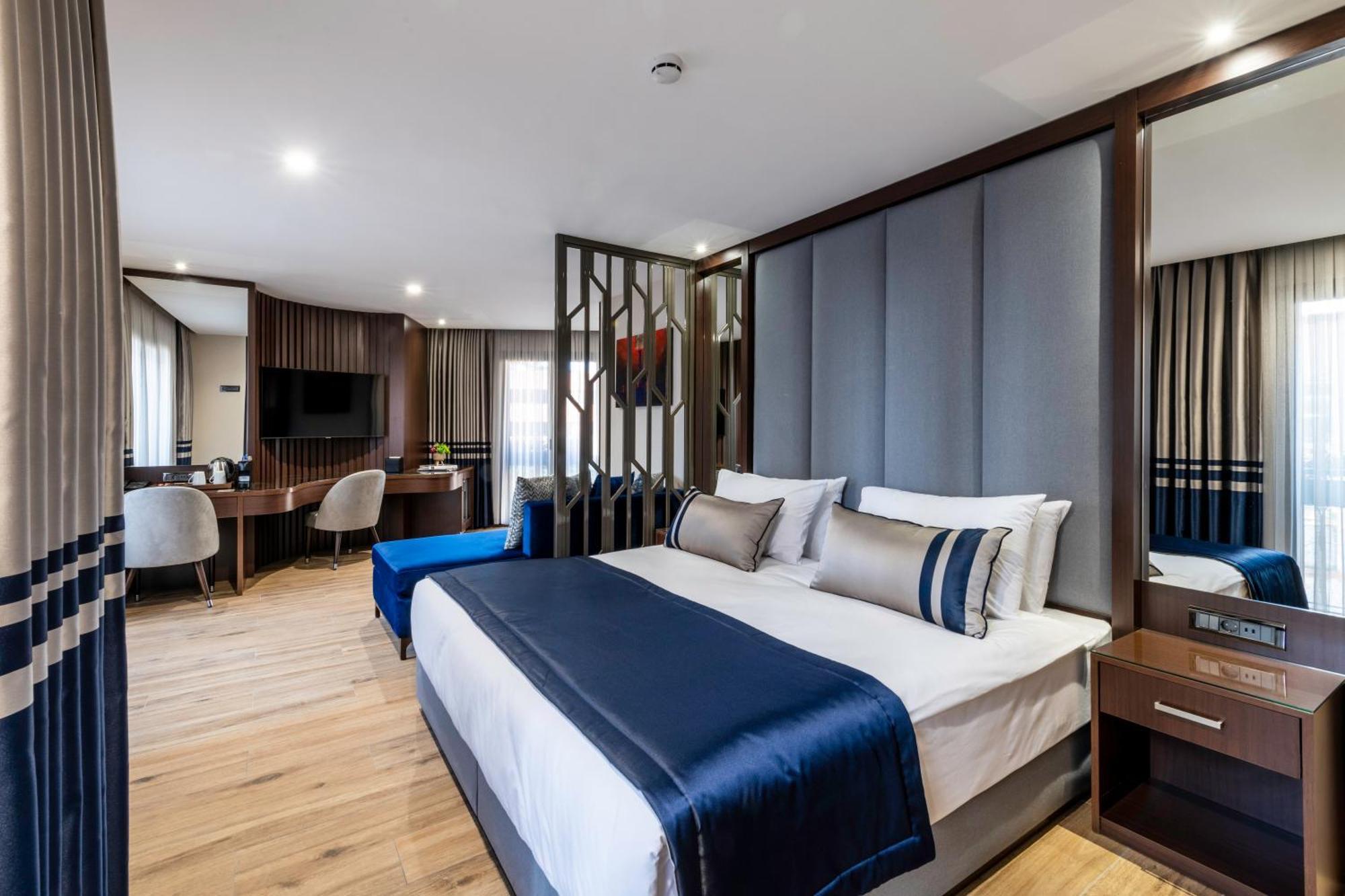 Aprilis Deluxe Hotel อิสตันบูล ภายนอก รูปภาพ